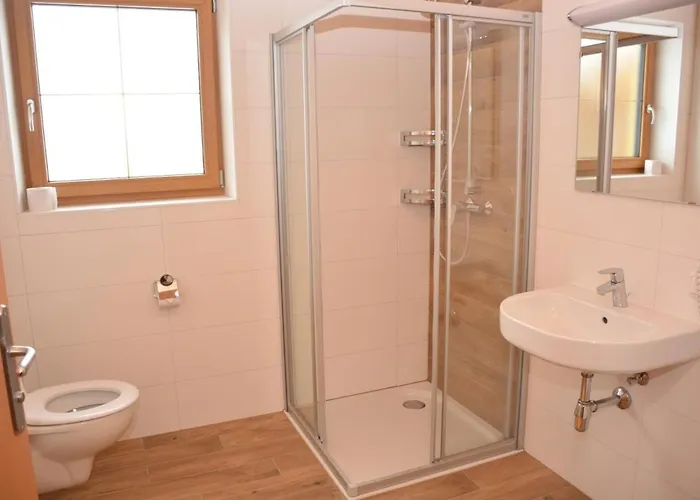 ホテル Berggasthof Zottensberg