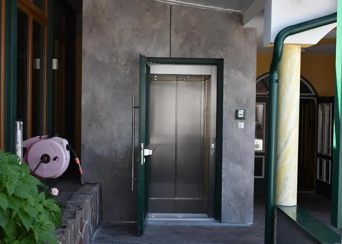 ホテル Berggasthof Zottensberg Edlbach