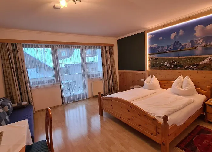 Berggasthof Zottensberg ホテル