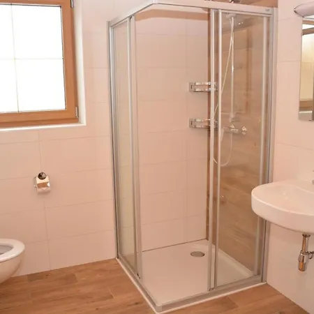 Отель Berggasthof Zottensberg